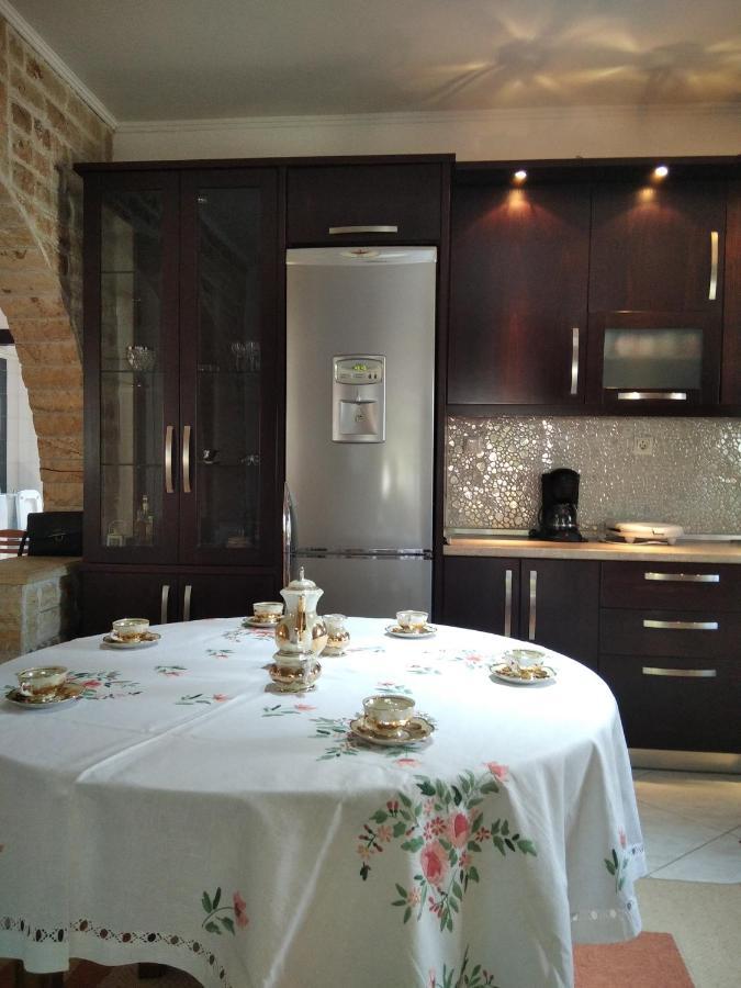 Villa Erasmia Dekarcho Buitenkant foto