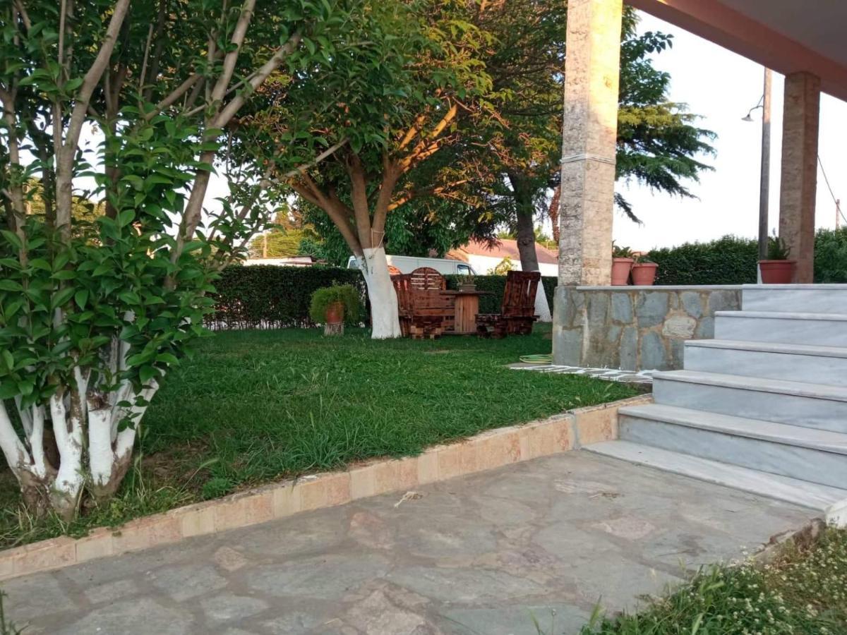 Villa Erasmia Dekarcho Buitenkant foto