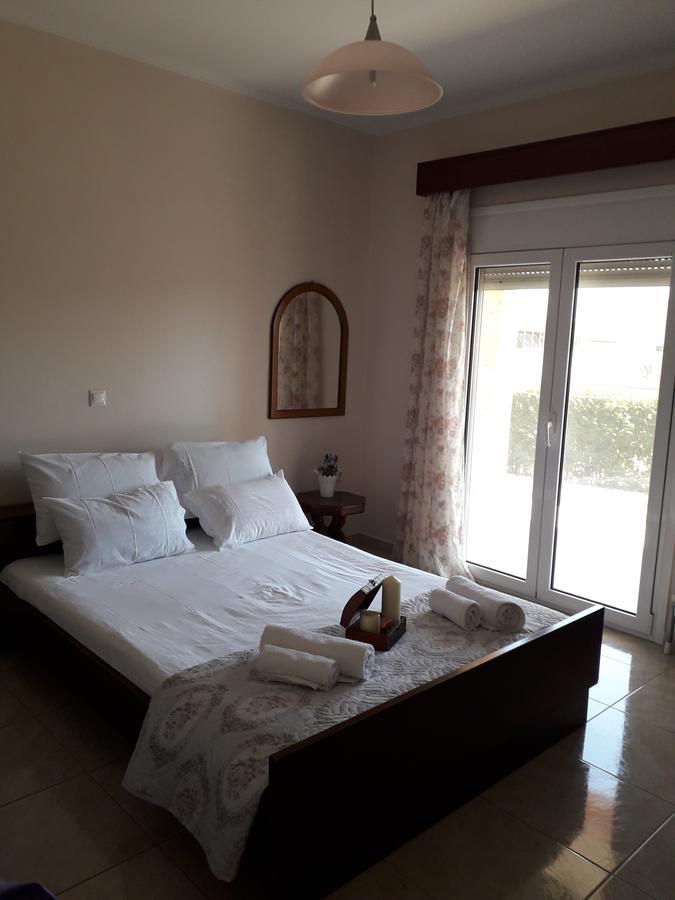 Villa Erasmia Dekarcho Buitenkant foto